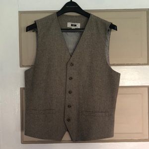 Heather brown gravy men’s vest